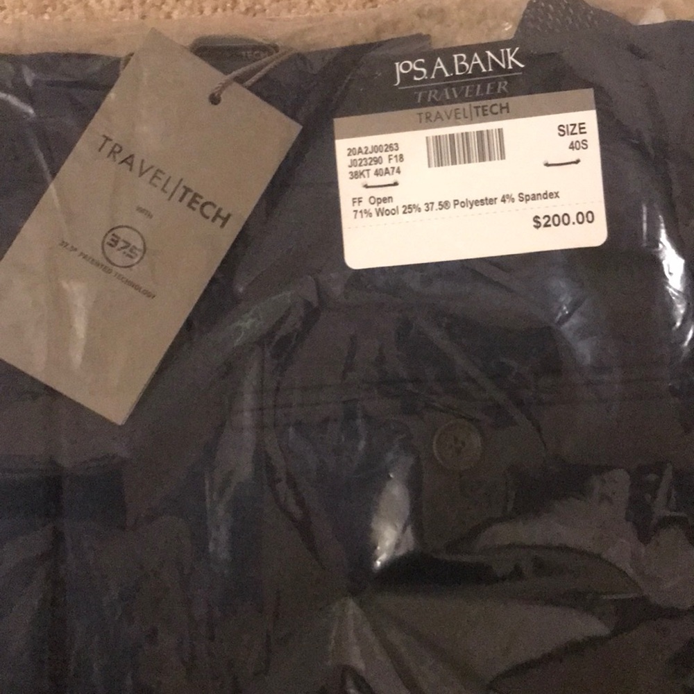 Men’s Slim Fit Suit - Picture 4 of 7